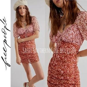 🆕⭐ Free People pink floral ruched mini dress